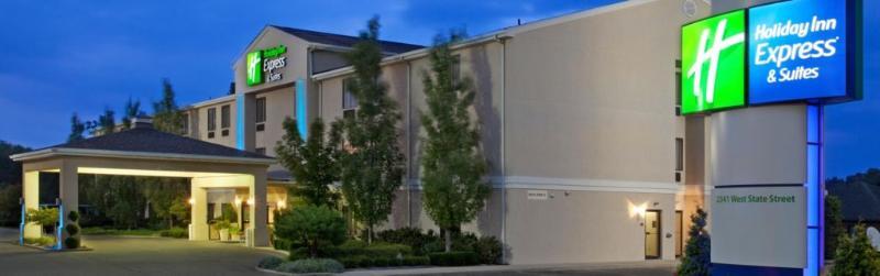 Holiday Inn Express & Suites Alliance By Ihg Exterior photo