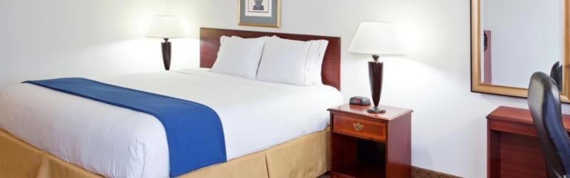 Holiday Inn Express & Suites Alliance By Ihg Exterior photo