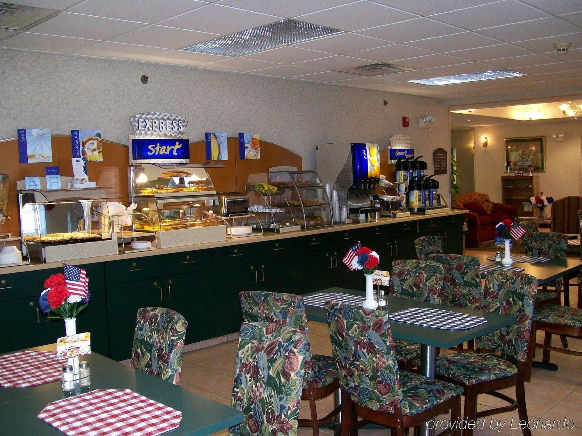 Holiday Inn Express & Suites Alliance By Ihg Restaurant photo